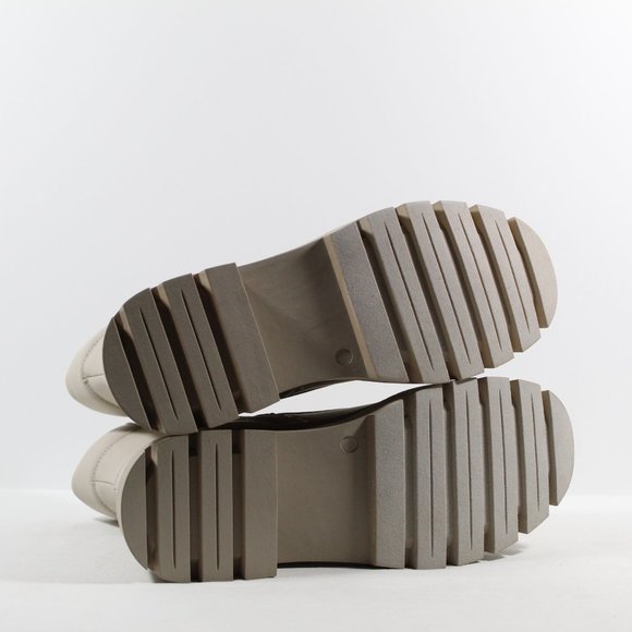 Shoe Dazzle Tevos Lug Sole Bootie - Sandstrom 9 US / 7 UK / 40 EU - Picture 4 of 7